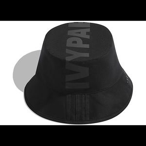IVY PARK Drip 2.2 Black Bucket Hat NWT